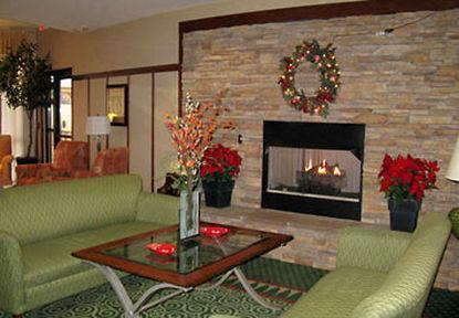 Courtyard By Marriott Kingston