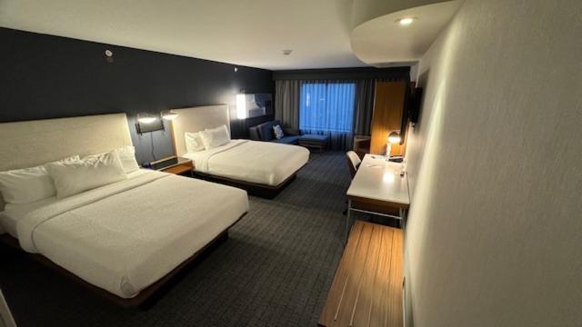Courtyard By Marriott 3* Kingston